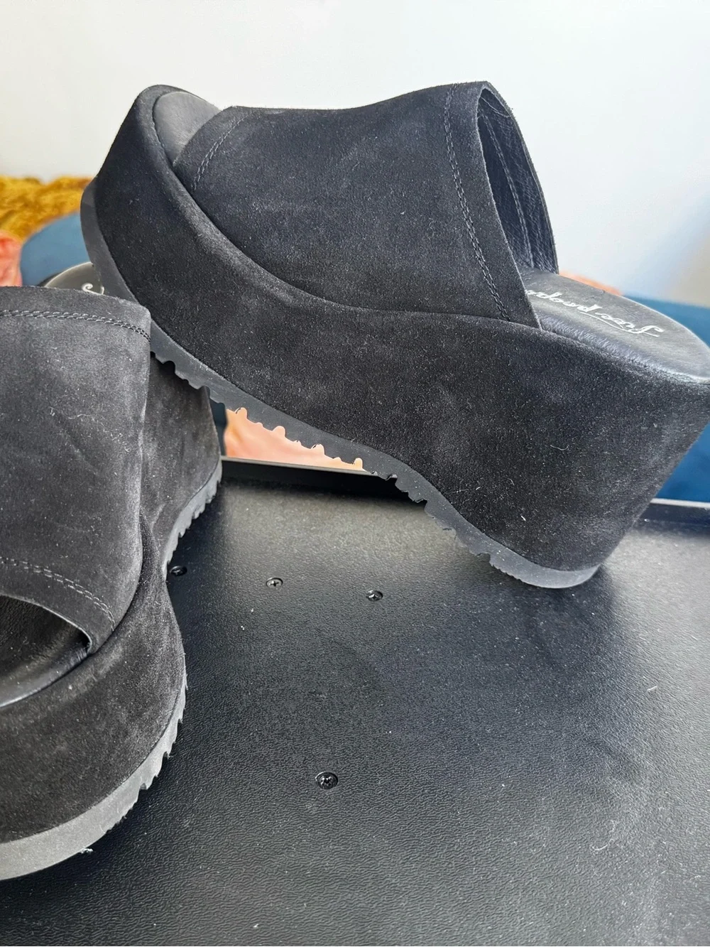 Free People avery black suede platform wedge 39/9 - NEVER WORN